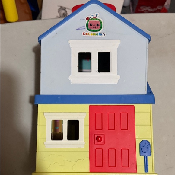 Colorful Kids Playhouse Cocomelon Set with Figures - Picture 7 of 10